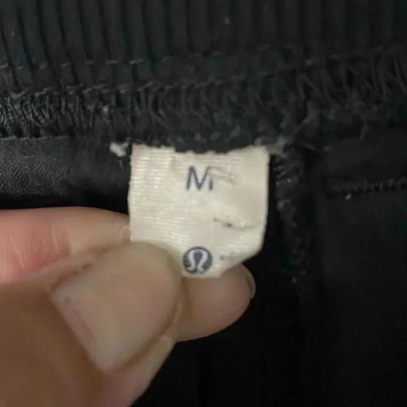 Lululemon seawall non lined track pants - Picture 12 of 12